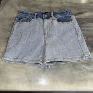 Judy Blue Medium Color Block Denim Shorts Style #: 15256 $49 Retail